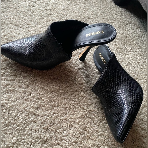 NWOT Express heeled mules size 8 - Picture 3 of 4
